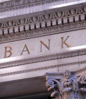 Каждый потенциальный клиент банка, желающий взять банковский кредит, первым делом просчитывает свои затраты. Каждый потенциальный клиент банка, желающий взять банковский кредит, первым делом просчитывает свои затраты.